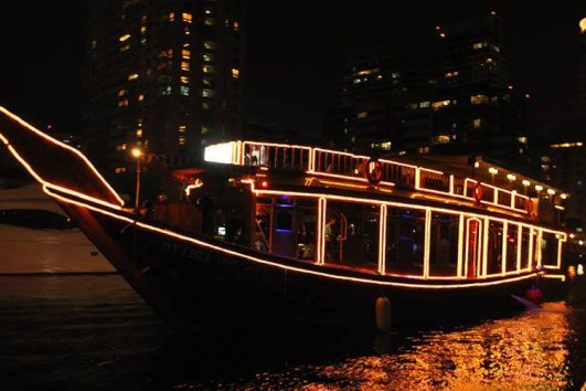 Dhow Cruise Dinner in Dubai Creek