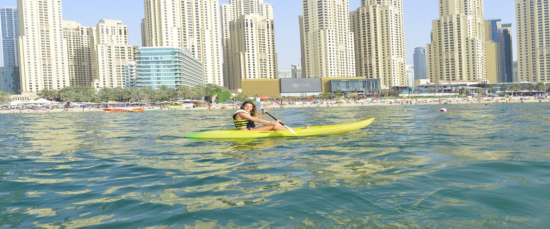Kayaking ann an Dubai