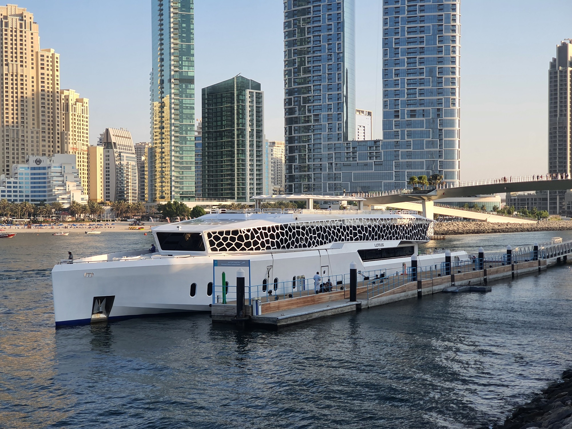 Lotus Mega Yacht Dinner Cruise Dubai