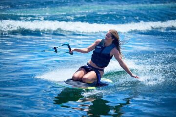 Experience the rush of kneeboarding in Fujairah, gliding across sparkling waters for an unforgettable adventure.