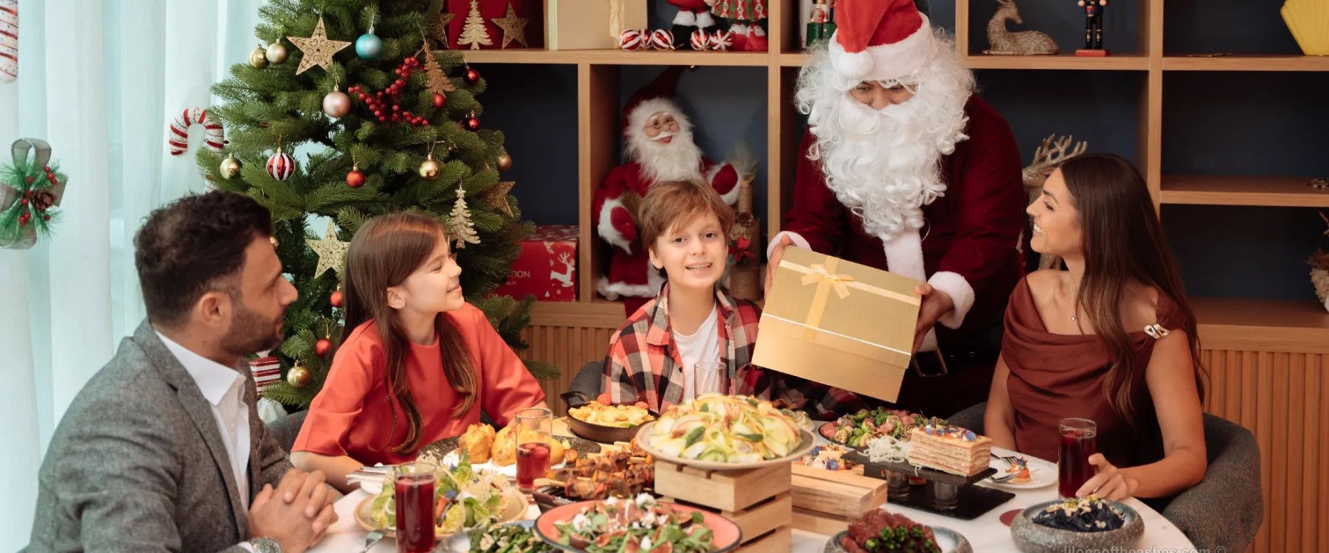 Best Christmas Brunch Dubai Blog: Ultimate Guide Best Christmas Brunch Dubai Blog: Ultimate Guide